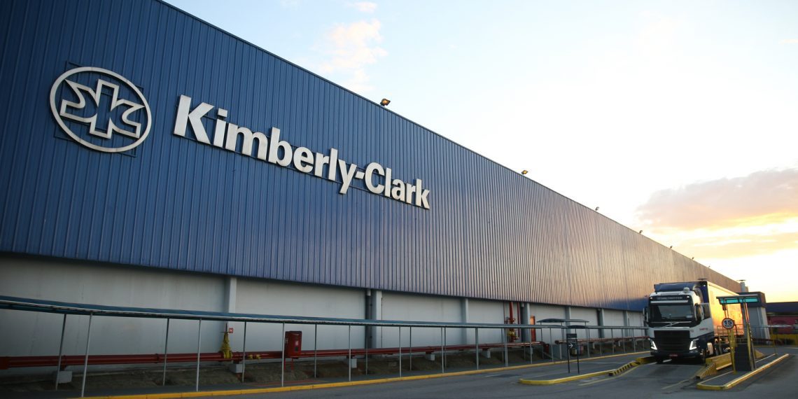 Canal de farmácias representa 40% da receita da Kimberly-Clark no Brasil