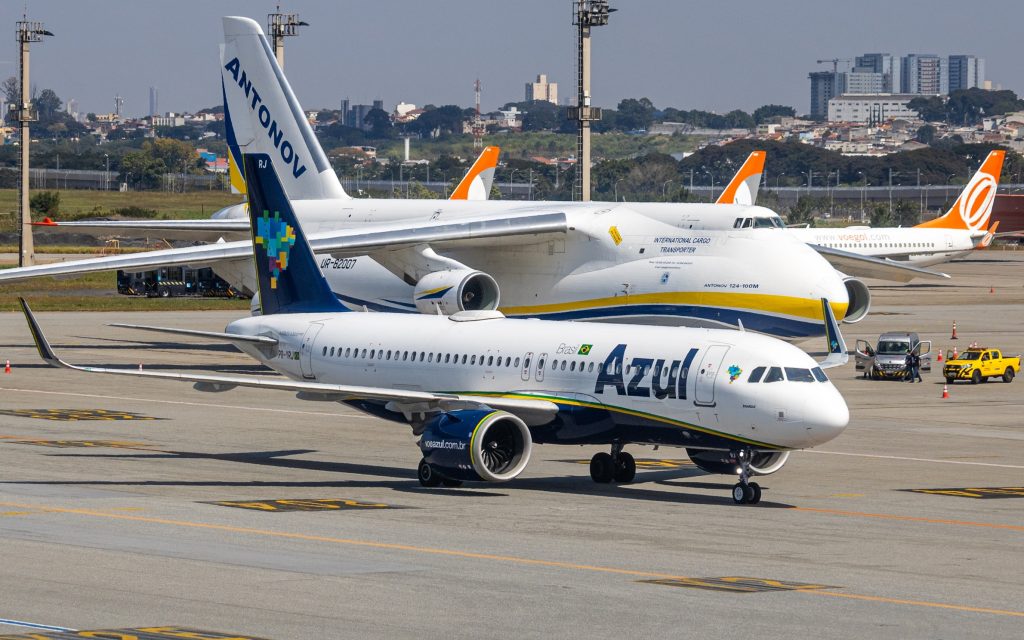 Acordo que propõe fusão entre Azul e Gol deve criar gigante da aviação