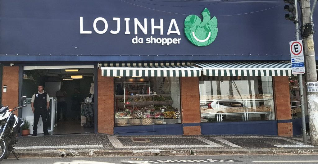 Shopper inaugura primeira loja física da rede, em São Paulo