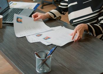 Falta de mão de obra qualificada é a principal ameaça ao crescimento do setor de consumo no Brasil