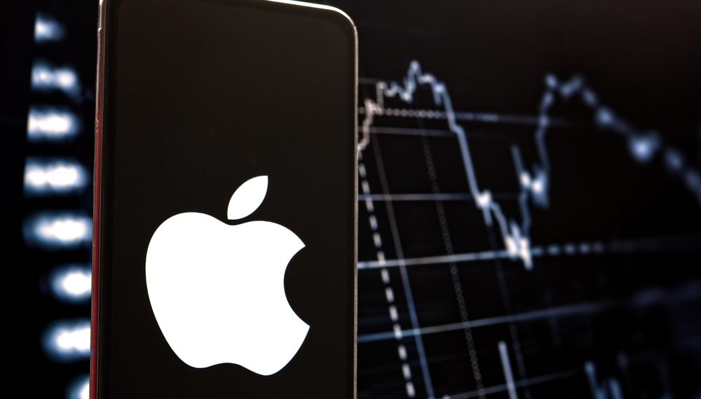 Vendas globais de iPhone caem 2% em 2024, em contraste com mercado geral