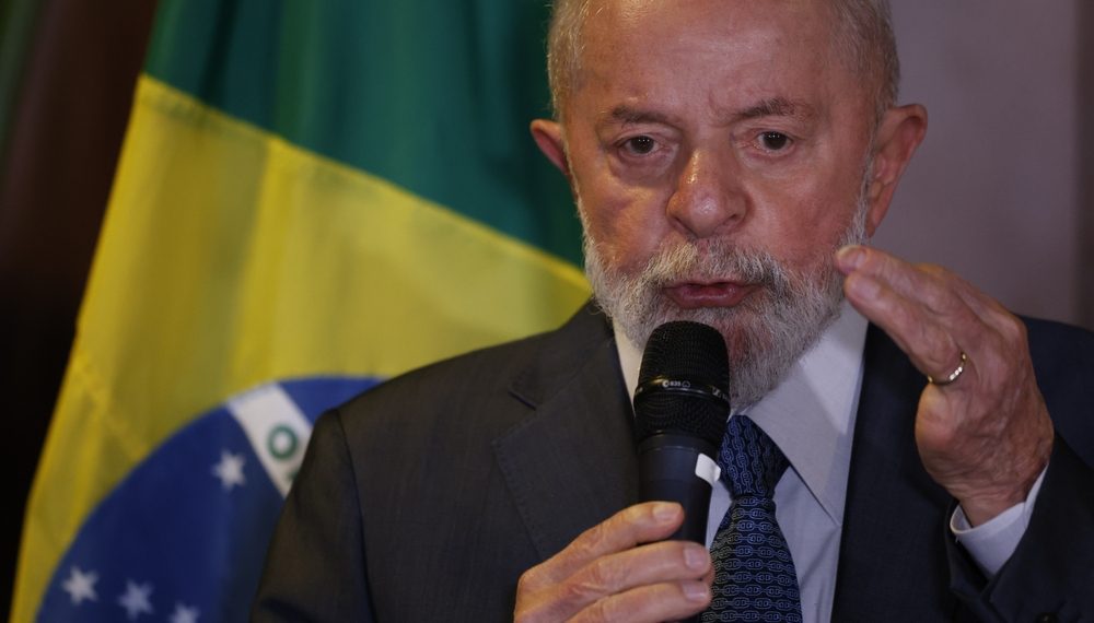 Lula diz que cidadãos não podem ferir soberania dos países, após Meta anunciar fim checagem