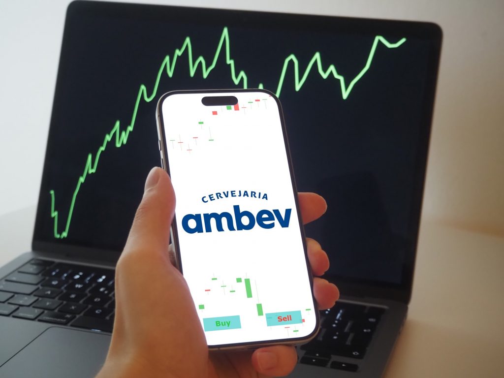 Lucro líquido da Ambev soma R$ 5,024 bilhões no 4º trimestre, alta de 11% em um ano