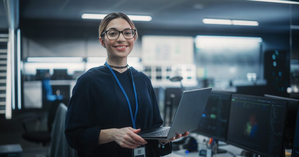 C&A lança programa de estágio para mulheres na área de tecnologia