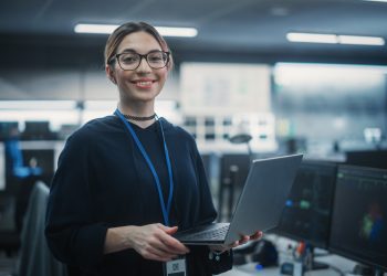 C&A lança programa de estágio para mulheres na área de tecnologia