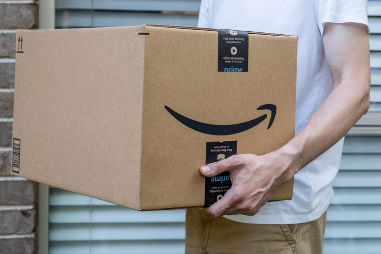 Amazon amplia rede logística no Brasil com mais de 100 novos centros