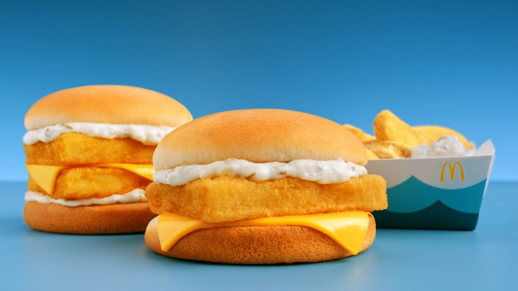 McDonald's traz de volta o McFish ao cardápio em parceria com o Duolingo