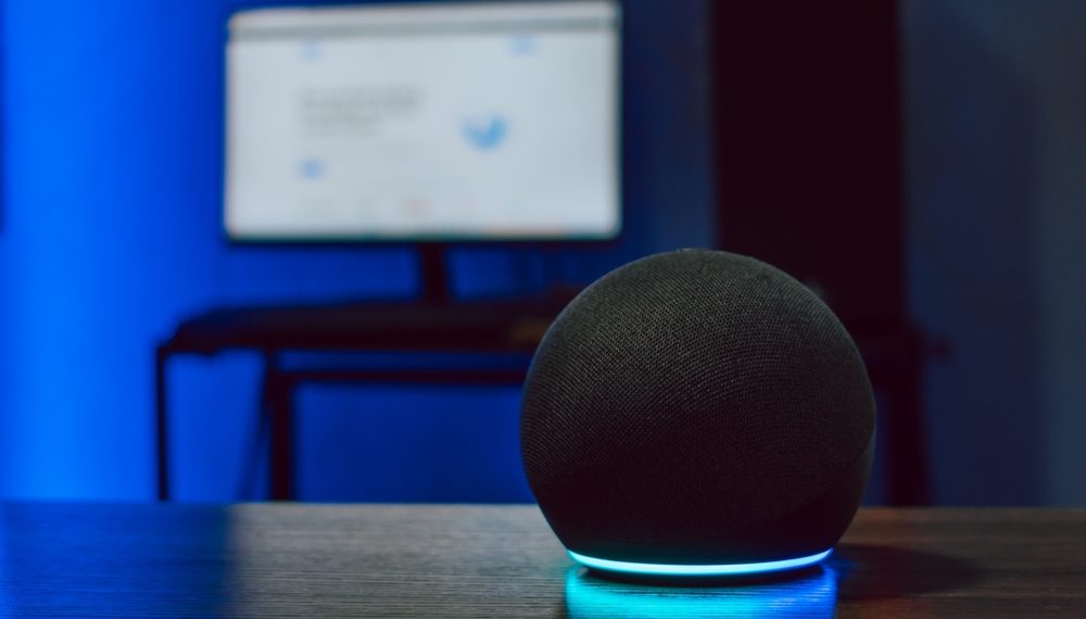 Amazon apresenta atualização de assistente virtual Alexa com IA generativa