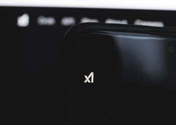 Microsoft integra Grok, modelo de IA de Elon Musk, ao Azure, serviço de nuvem da empresa