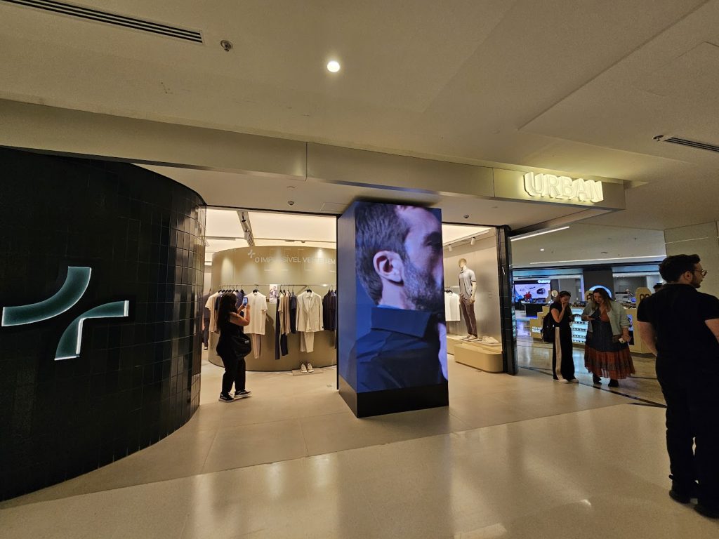 Urban, da Aramis Inc., inaugura flagship no shopping Morumbi, em São Paulo