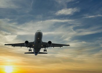 Empresas aéreas ao redor do globo anunciam medidas emergenciais para lidar com crise de energia
