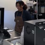 Uniqlo abre cafeteria em sua loja em Nova York seguindo tendência do varejo