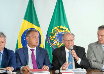 Governo zera imposto de importação de azeite, carne, café e outros alimentos para tentar reduzir inflação