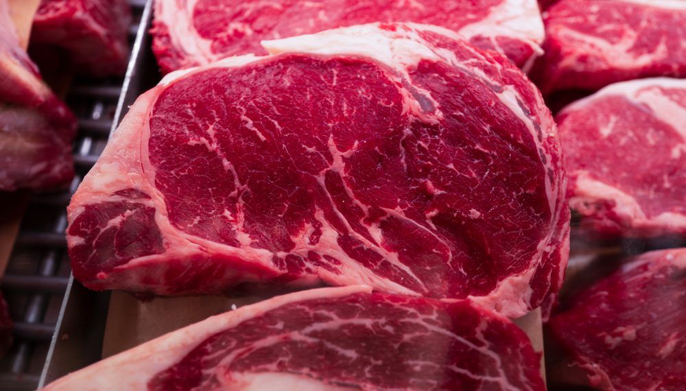 Abiec confirma suspensão de importação de carne de 3 empresas brasileiras pela China