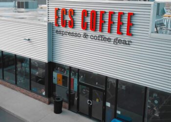 Flagship ECS Coffee aposta em imersão no mundo do café para encantar clientes