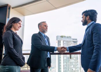 Brasil lidera fusões e aquisições na América Latina com um valor de US$ 6,864 bilhões