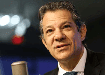 Haddad começa viagem na Califórnia e se reúne com gigantes de tecnologia