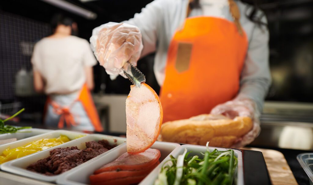 Mudanças de consumo nos EUA e no Brasil: inovações e desafios no setor de alimentação