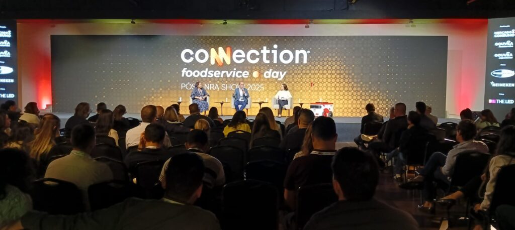 Em seu primeiro evento após retornar ao Brasil, CEO do Outback homenageia Peter Rodenbeck