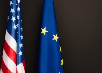 UE lista 95 bilhões de euros em produtos dos EUA que podem sofrer tarifas, se acordo falhar