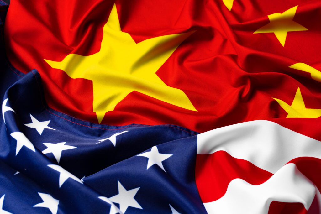 Casa Branca: Trump assina ordem para ajustar as tarifas da China