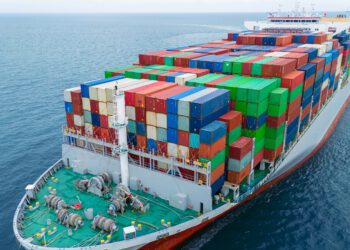 OMC: comércio global desacelera e deve manter ritmo menor no 4º trimestre
