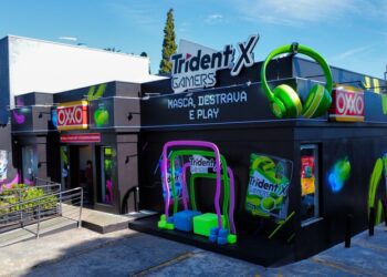 Oxxo mantém estratégia de lojas emblemáticas e inaugura unidade com temática gamer