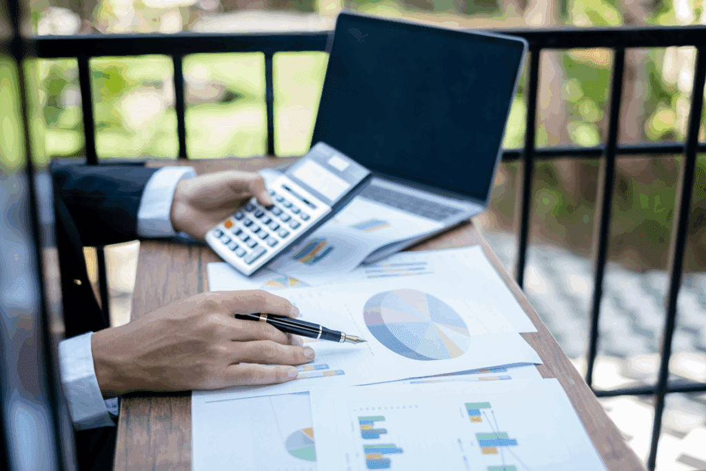 Serasa lança solução com IA para apoiar a gestão financeira de PMEs