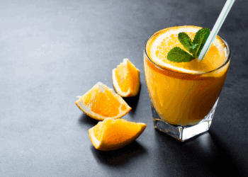Suco de laranja: tarifa dos EUA pode causar perdas de até R$ 4,3 bilhões, afirma CitrusBR