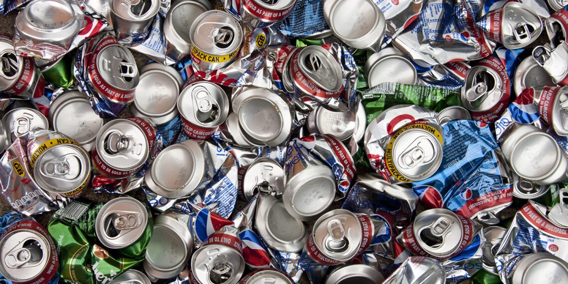 Brasil chegou a 97,3% de latas de alumínio recicladas em 2024