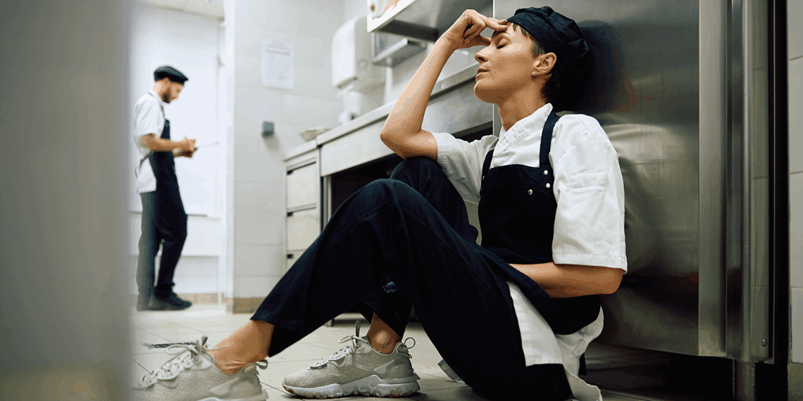 Foodservice enfrenta alta rotatividade e falta de perspectiva entre os funcionários