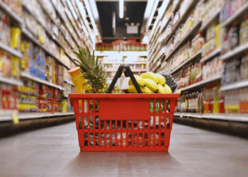 Consumo em supermercados cresceu 4% em julho, aponta Abras