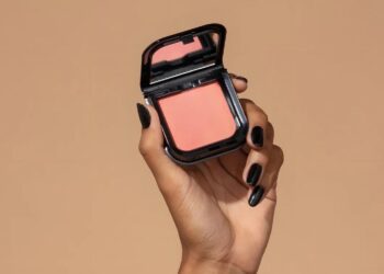 Boticário entra na trend de produtos grátis e vai distribuir 800 mil mini blushes em todo o País