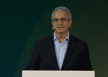 Nestlé demite CEO após investigação sobre relacionamento com subordinada