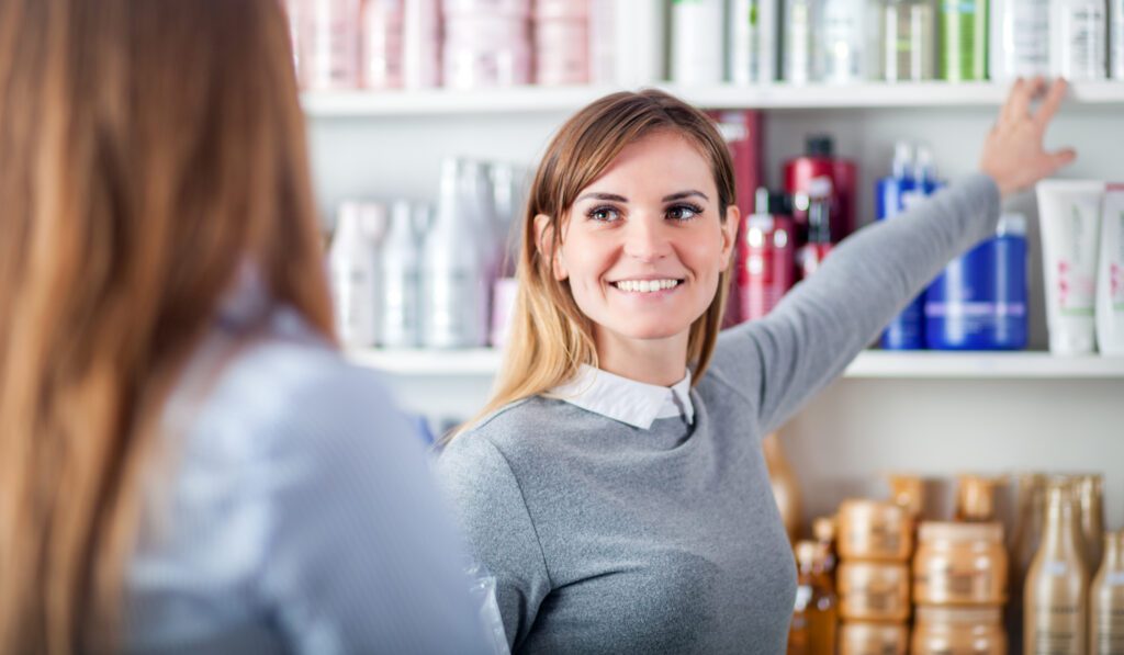 Dia do Cliente: descontos e ofertas especiais movimentam o varejo