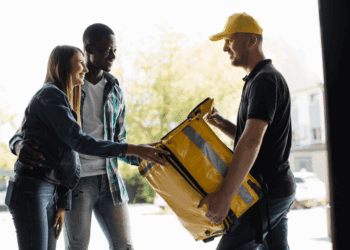 Número de trabalhadores por aplicativo cresceu 170% em 10 anos, diz BC