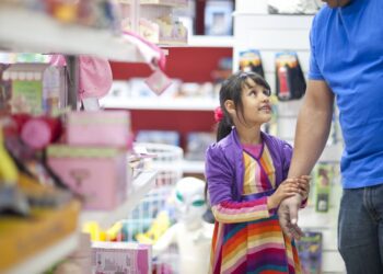 Setor de brinquedos cresce em 2025 com avanço de 8% no faturamento global