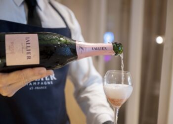 Grupo Campari entra no mercado de luxo com o lançamento do champanhe Lallier
