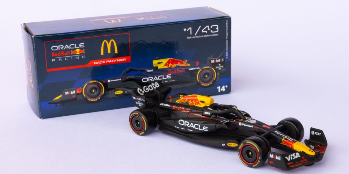 McDonald's lança miniatura de carro de Fórmula 1 da Oracle Red Bull Racing