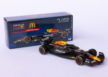 McDonald's lança miniatura de carro de Fórmula 1 da Oracle Red Bull Racing