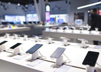 33% das pessoas planejam comprar um smartphone novo na Black Friday, mostra pesquisa