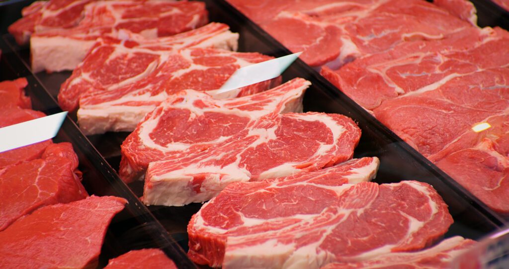 China anuncia adoção de salvaguarda com cotas e tarifa de 55% para importação de carne bovina