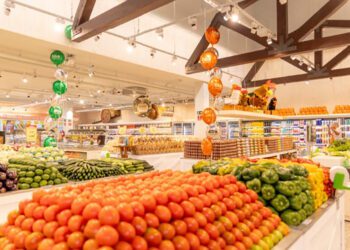 Oba Hortifruti inaugura primeira loja com o conceito Farm em Brasília