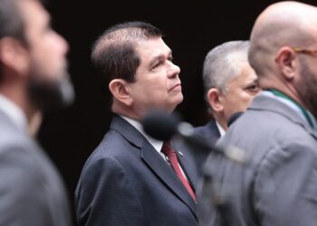 Reforma tributária: Câmara aprova texto principal da regulamentação por 330 votos a 104