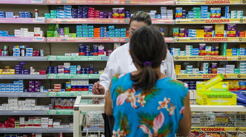 Medicamentos podem ter reajuste de até 3,81% a partir desta terça