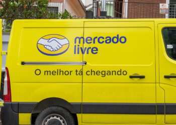 Mercado Livre demite 119 pessoas na América Latina, sendo 38 no Brasil, após avanço da IA