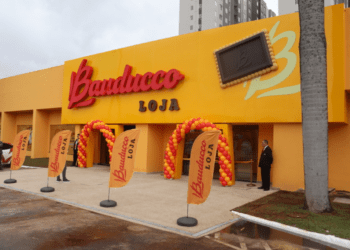 Bauducco inaugura maior loja da marca com cafeteria e 250 produtos em SP