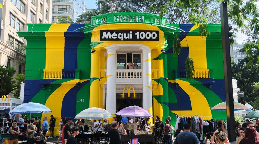 Méqui 1000 personaliza fachada na Paulista para lançar menu de Seleções