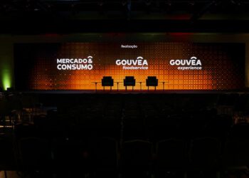 Connection Foodservice Day: tema econômico e desafios ao setor são foco inicial nesta manhã