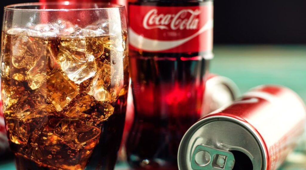 Coca-Cola renova embalagens e unifica identidade dos rótulos Original e Sem Açúcar